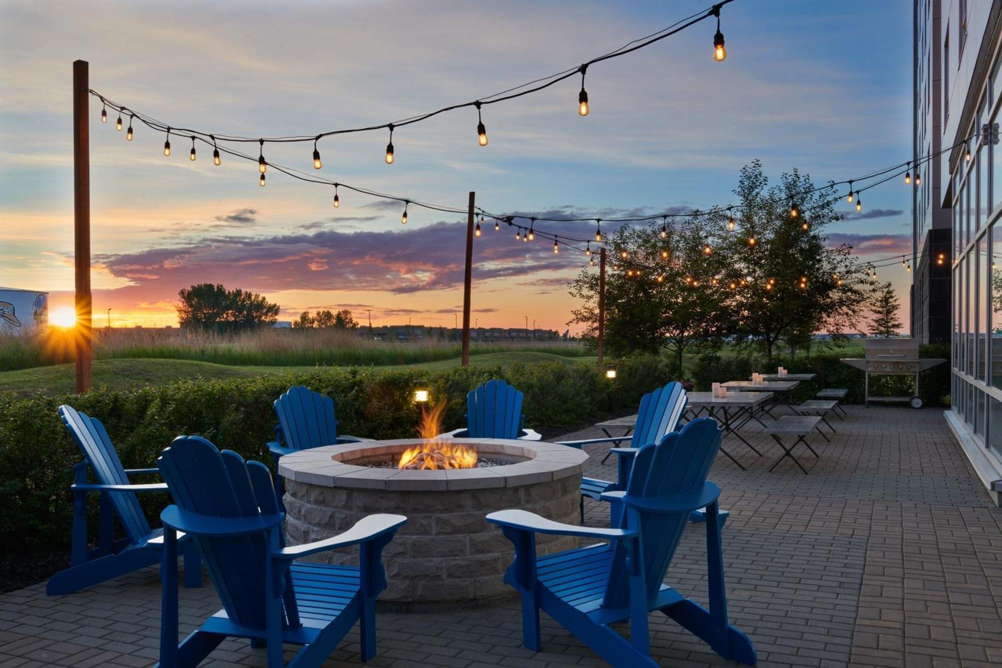 Residence Inn By Marriott Calgary Airport Zewnętrze zdjęcie