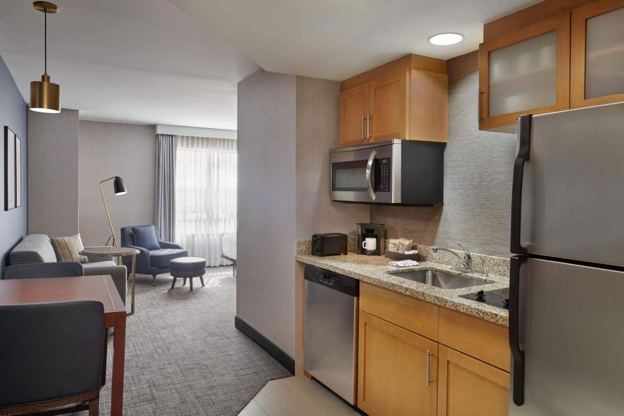 Residence Inn By Marriott Calgary Airport Zewnętrze zdjęcie